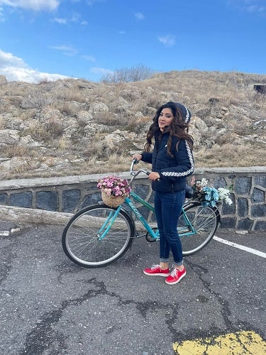 Isha Sharma during her trip