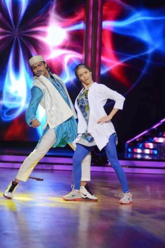 Isha Sharvani Performing in Jhalak Dikhhla Jaa