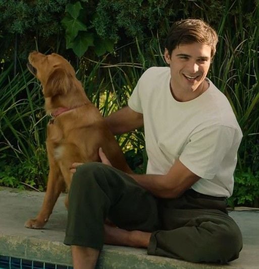Jacob Elordi with his pet