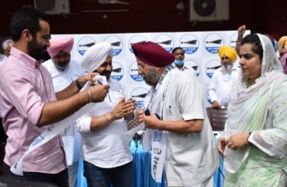 Jagroop Singh Gill joining the Aam Aadmi Party