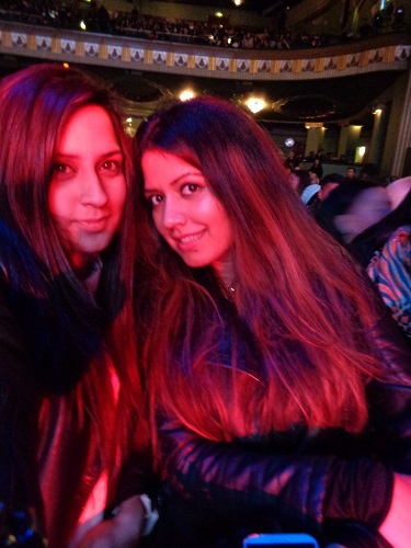 Jasmine Masih in a music concert