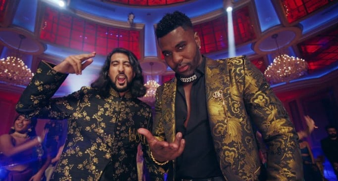 Jason Derulo in a still from the song Jalebi Baby