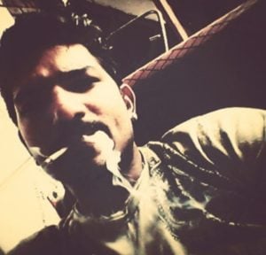 Jatin Sarna Smoking