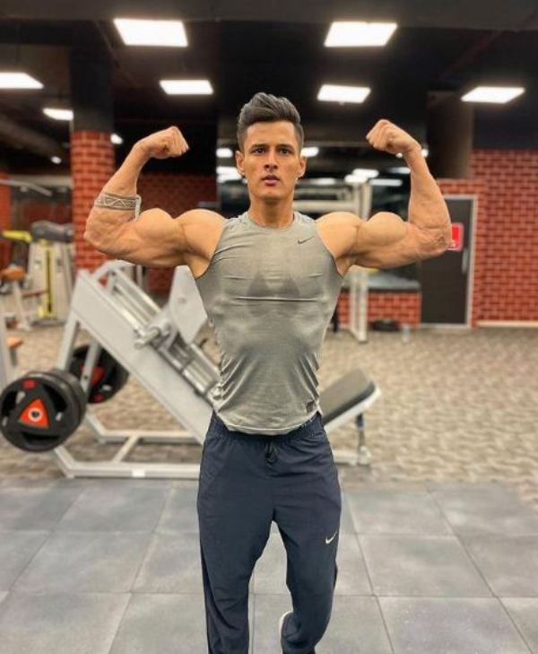 Jay Dudhane working out in a gym