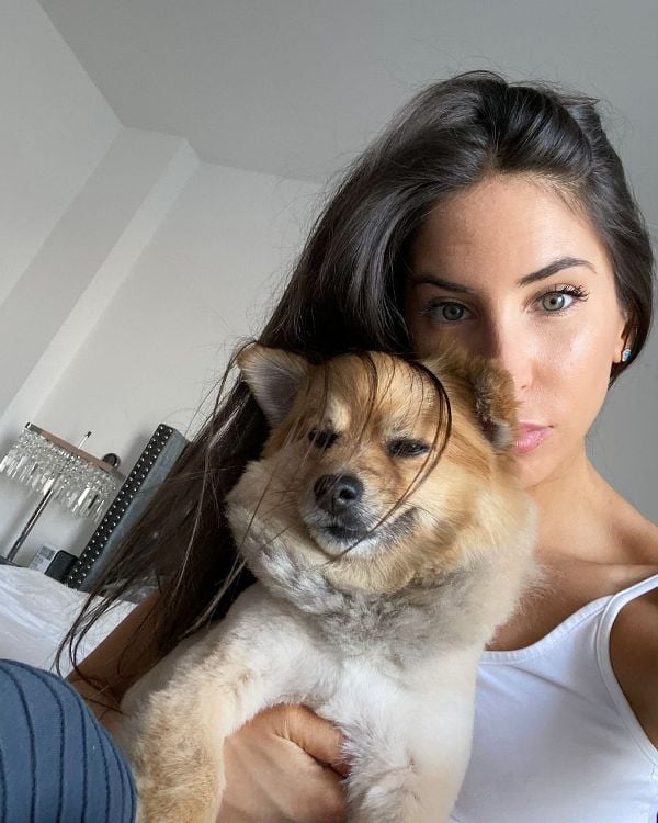 Jen Selter with her pet dog