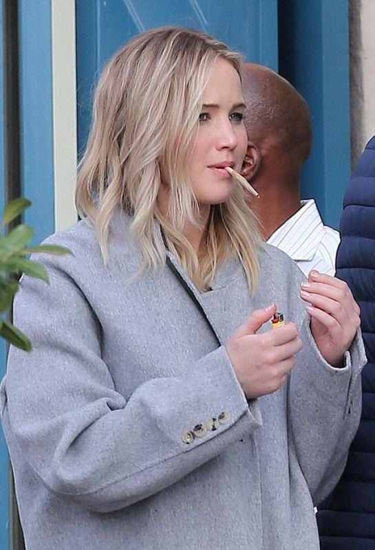 Jennifer Lawrence spotted smoking a hand-rolled cigarette