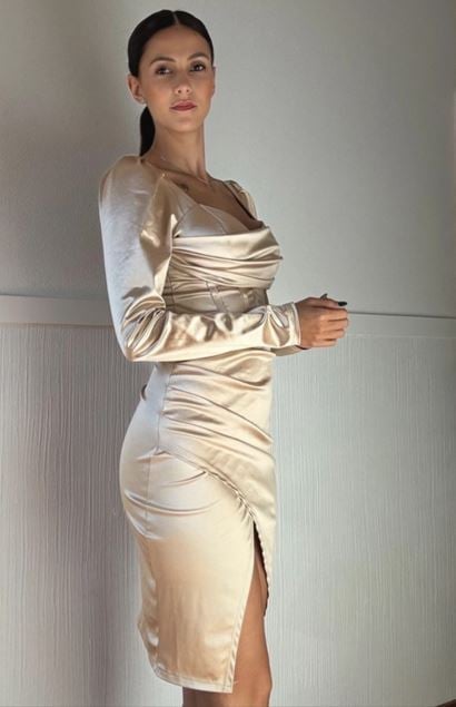 Jessica Galhofas during a photoshoot for a local brand