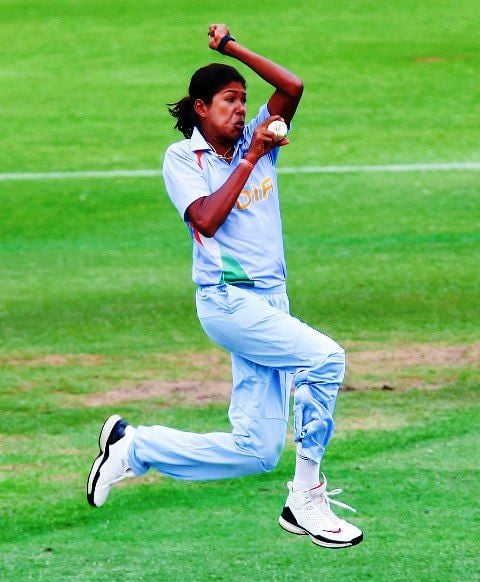 Jhulan Goswami bowling