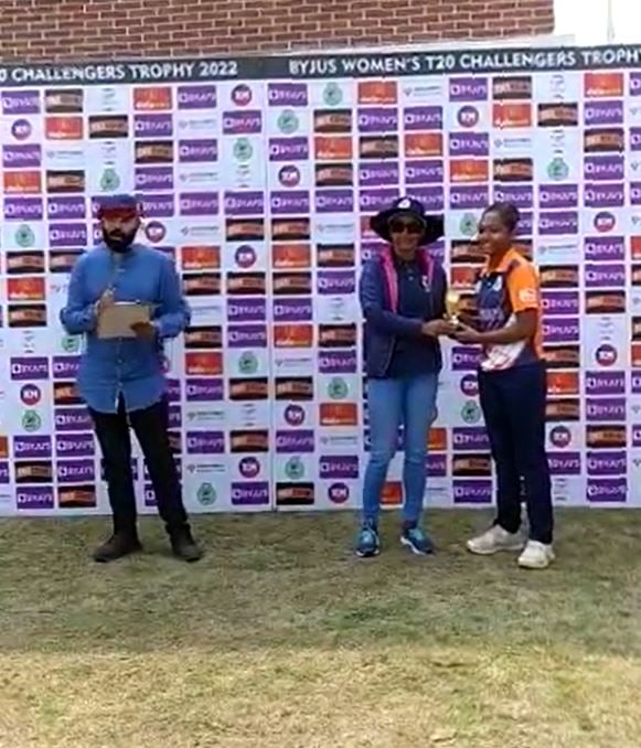 Jintimani Kalita receiving an award for Player of the match during Byju
