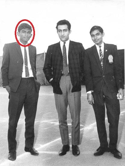 Jogi standing with Mansoor Ali Khan Pataudi (Center)