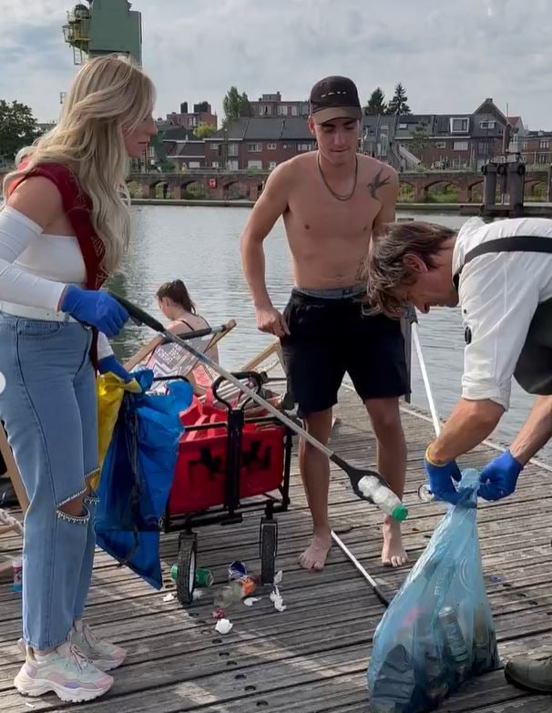 Jolien Pede during a River Clean Up campaign