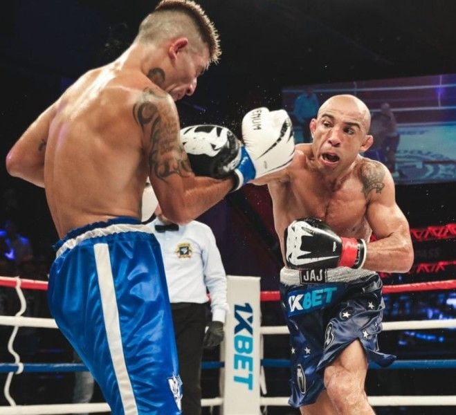 Jose Aldo (right) during a boxing fight