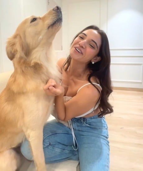 Juhi Bhatt posing with her pet