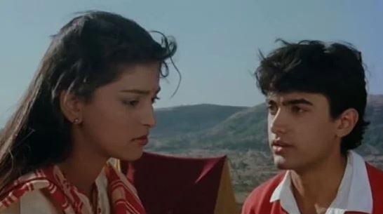 Juhi Chawla as Rashmi in Qayamat Se Qayamat Tak