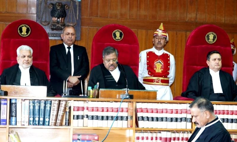 Justice Dharam Chand Chaudhary (leftmost) and Chief Justice Lingappa Narayana Swamy (centre) at High Court of Himachal Pradesh