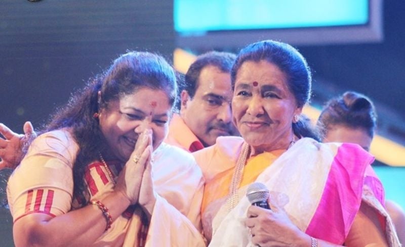 K. S. Chithra (left) alongwith Asha Bhosle