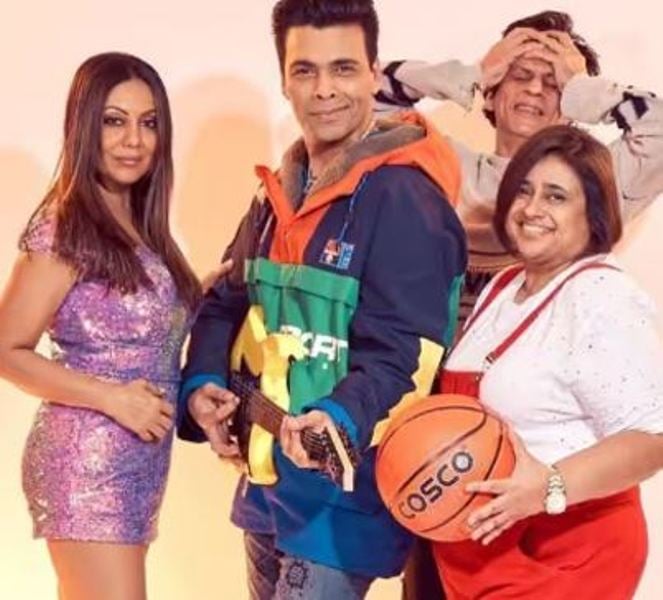 Kaajal Anand recreating KKHH scene with SRK, Karan Johan, and Gauri Khan