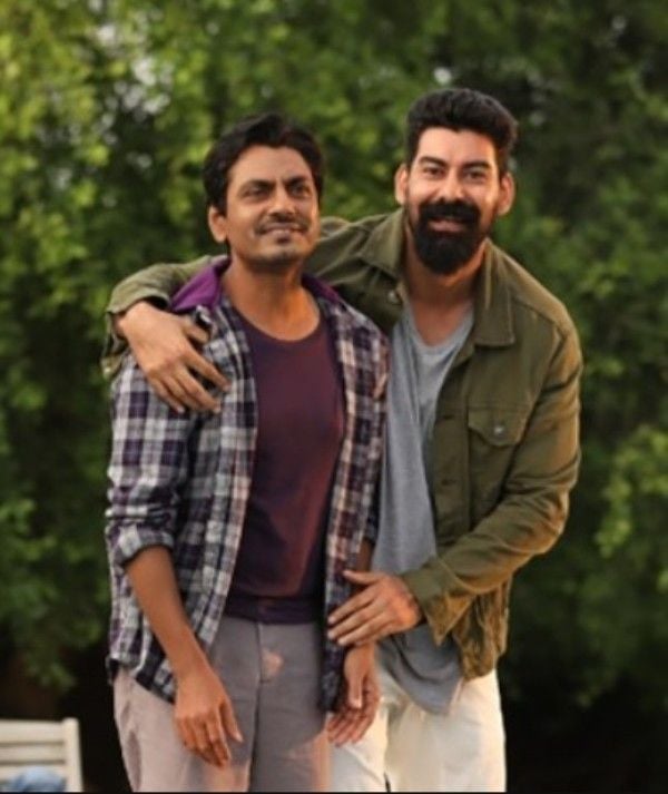 Kabir Duhan Singh (right) with Nawazuddin Siddiqui during the shoot of Bole Chudiyan