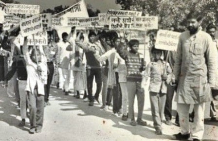 Kailash organising a march with kids from Uttar Pradesh