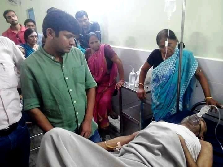 Kanhaiya Kumar With His Father Before He Passed Away