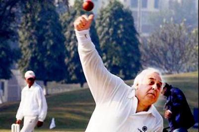 Kapil Sibal Playing Cricket