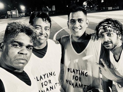 Karan Veer Mehra with his celebrity football team players