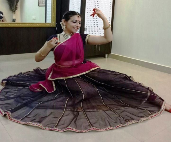 Karishma Arora Performing A Dance