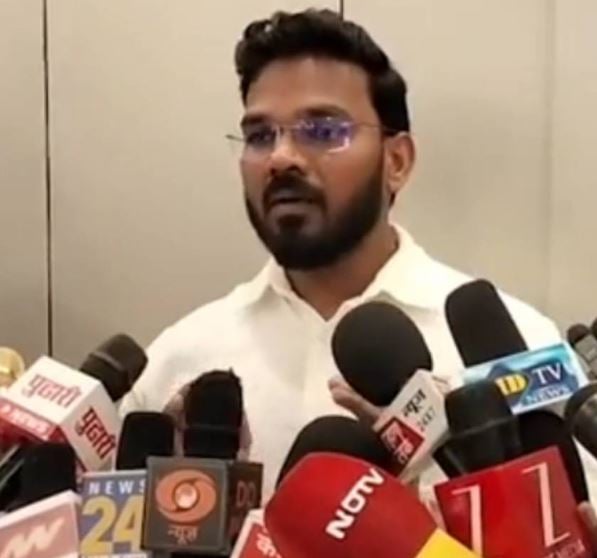 Kashinath Chaudhari talking to reporters BJP halted his membership