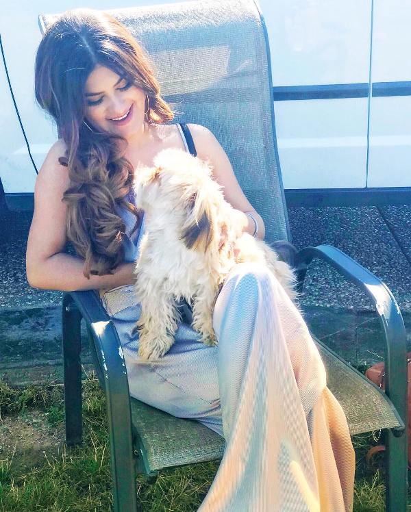 Kaur B loves dogs