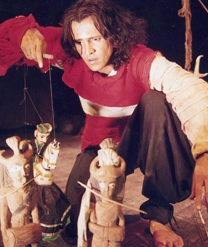 Kay Kay Menon in a theatre play