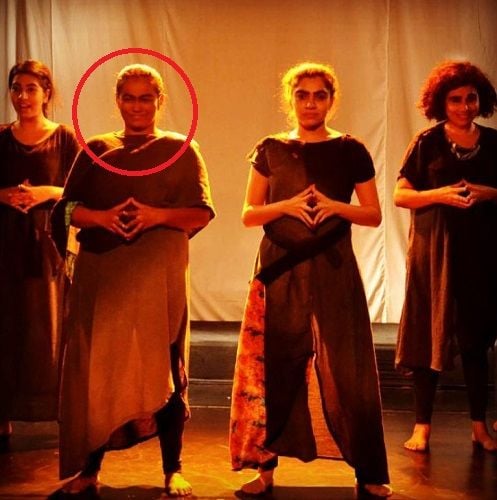 Khushbu Baid performing in a theatre play