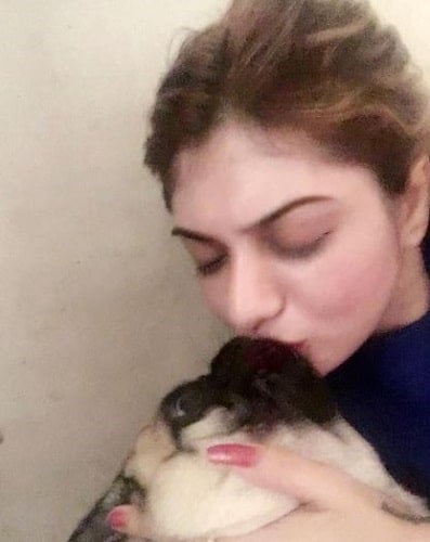 Khushi Mukherjee with her pet dog