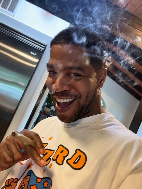 Kid Cudi smoking