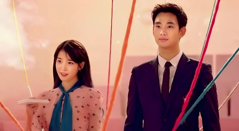 Kim Soo-hyun and IU in a still from the music video of the song 