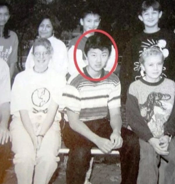 Kim with his classmates in Switzerland