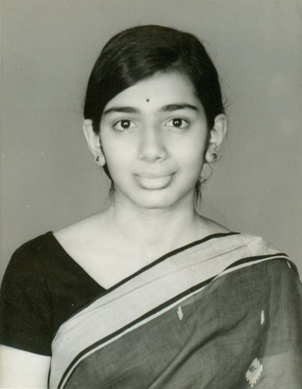 Kiran Muzumdar during young age