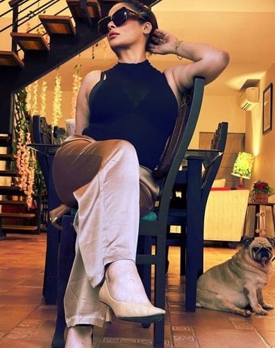 Kiran Rathod with her pet dog