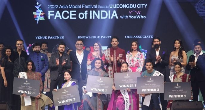Kriti Karmakar (second from left sitting) with other winners and judges of the Face of India competition