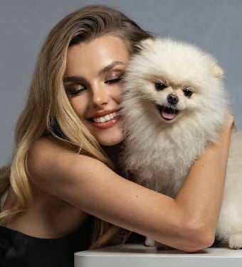 Krystyna Pyszková with her pet