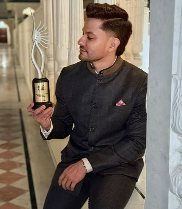 Kunal Khemu, after winning the Best Directorial Debut award at the 25th International Indian Film Academy Awards