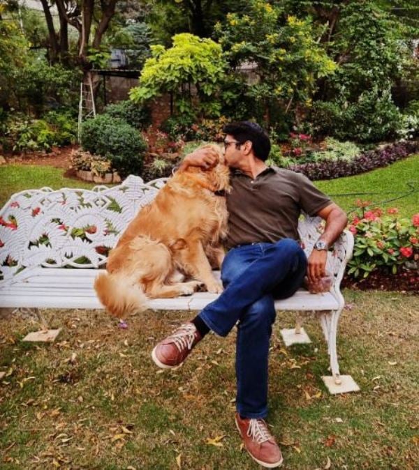 Kynan Chenai with his dog