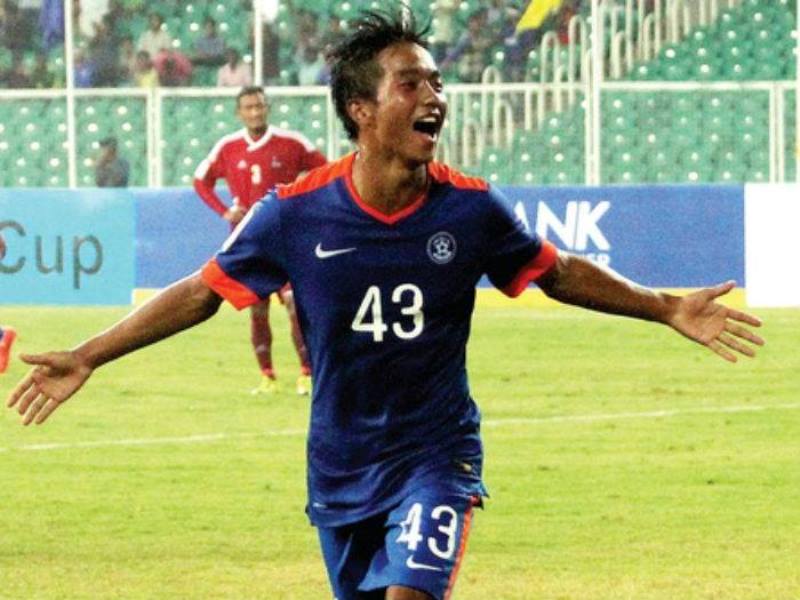 Lallianzuala Chhangte playing for DSK Shivajians