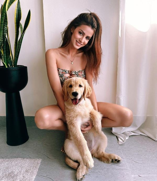Larissa Bonesi with her pet dog