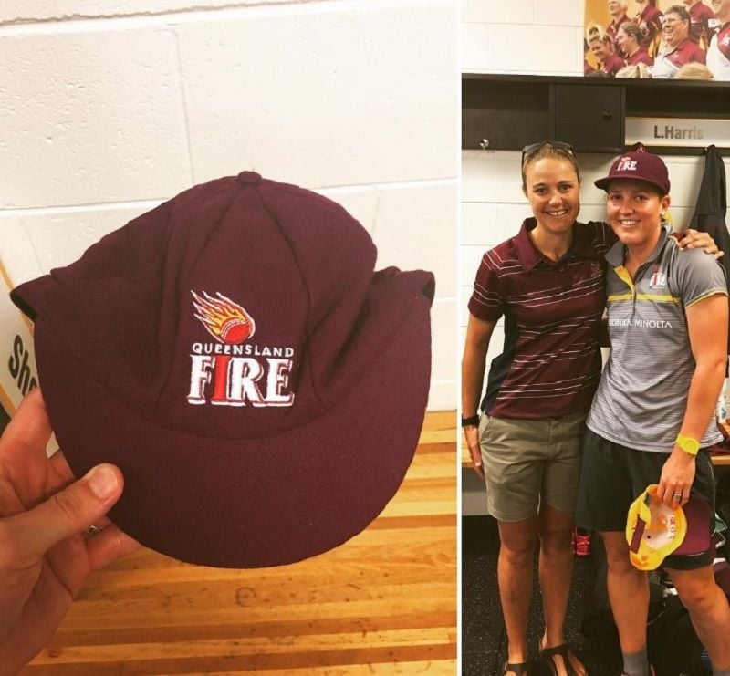 Laura Harris as a part of Queensland Fire cricket team