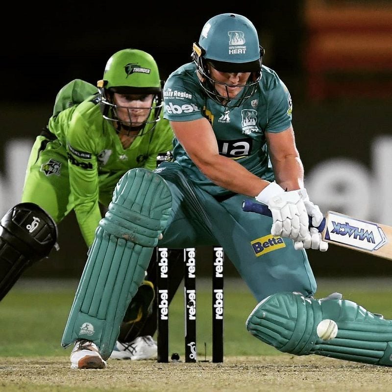Laura Harris batting during the Women