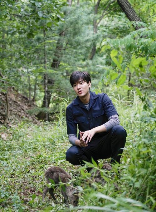 Lee Min-ho in a scene from DMZ, The Wild (2017)