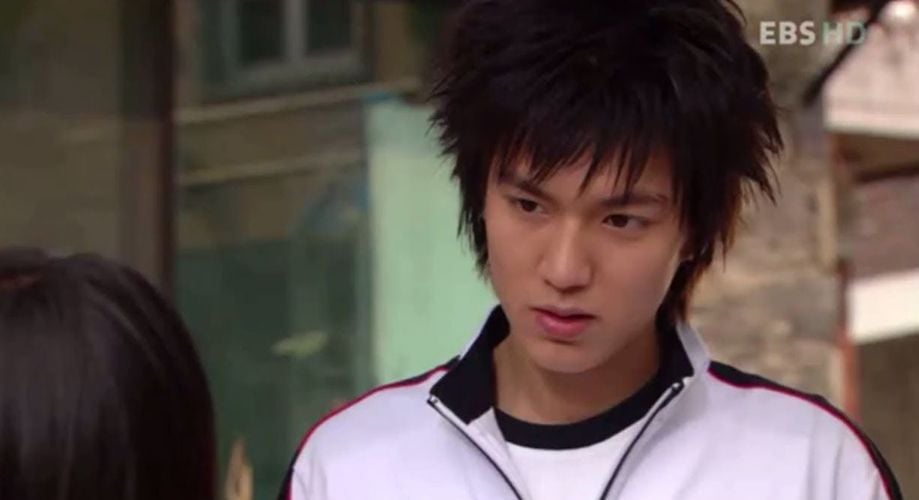 Lee Min-ho in a scene from Secret Campus (2006)