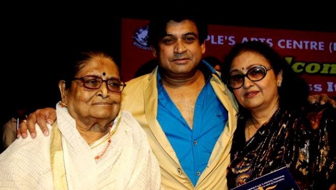 Leena Chandavarkar With Amit Kumar &amp; Ruma Guha