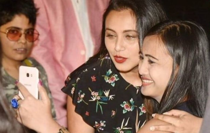 Lina Mukherjee with Rani Mukerji (left)