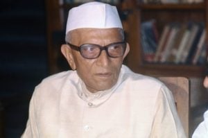 M Karunanidhi - Morarji Desai